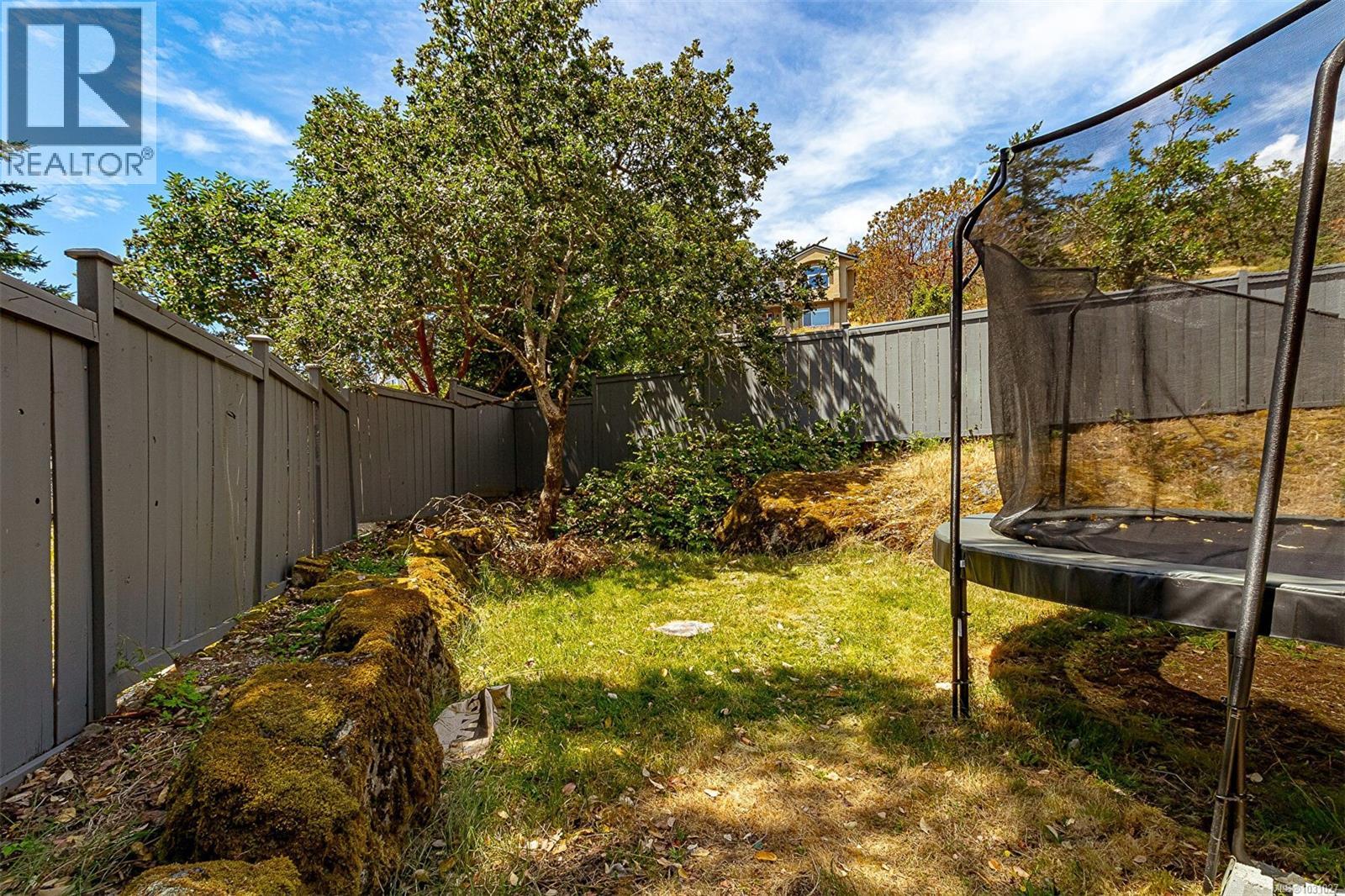 2619 Crystalview Dr, Langford