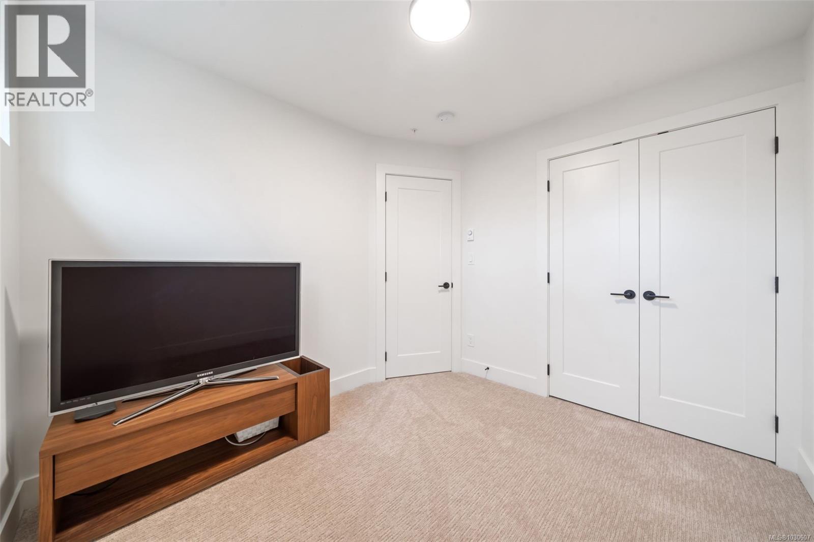 16 10145 Fifth Street, Sidney