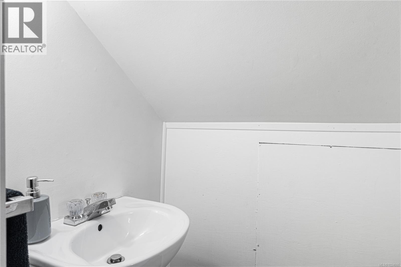 38 MACHLEARY ST - 27