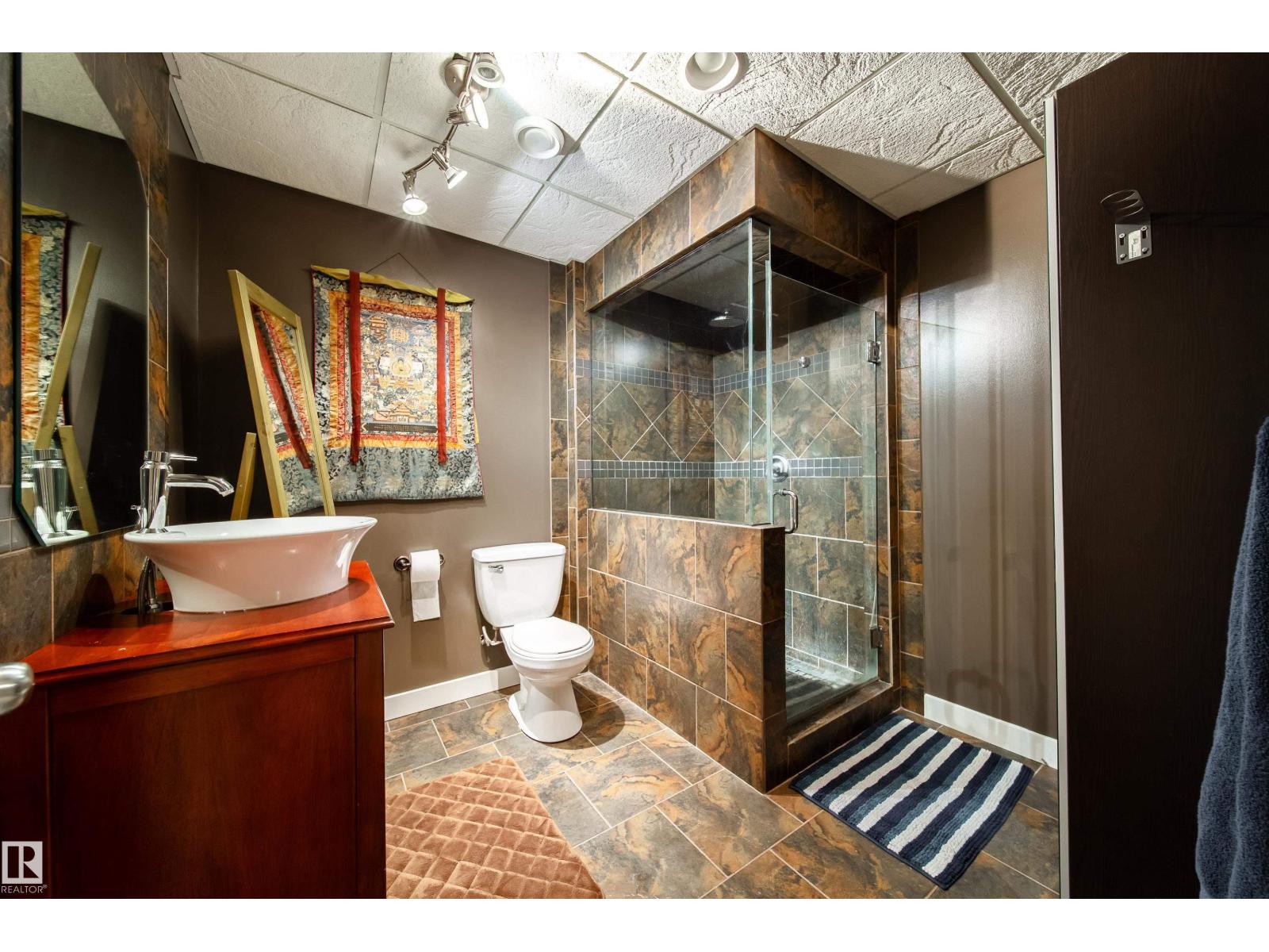 4 WINDROSE DR, Leduc