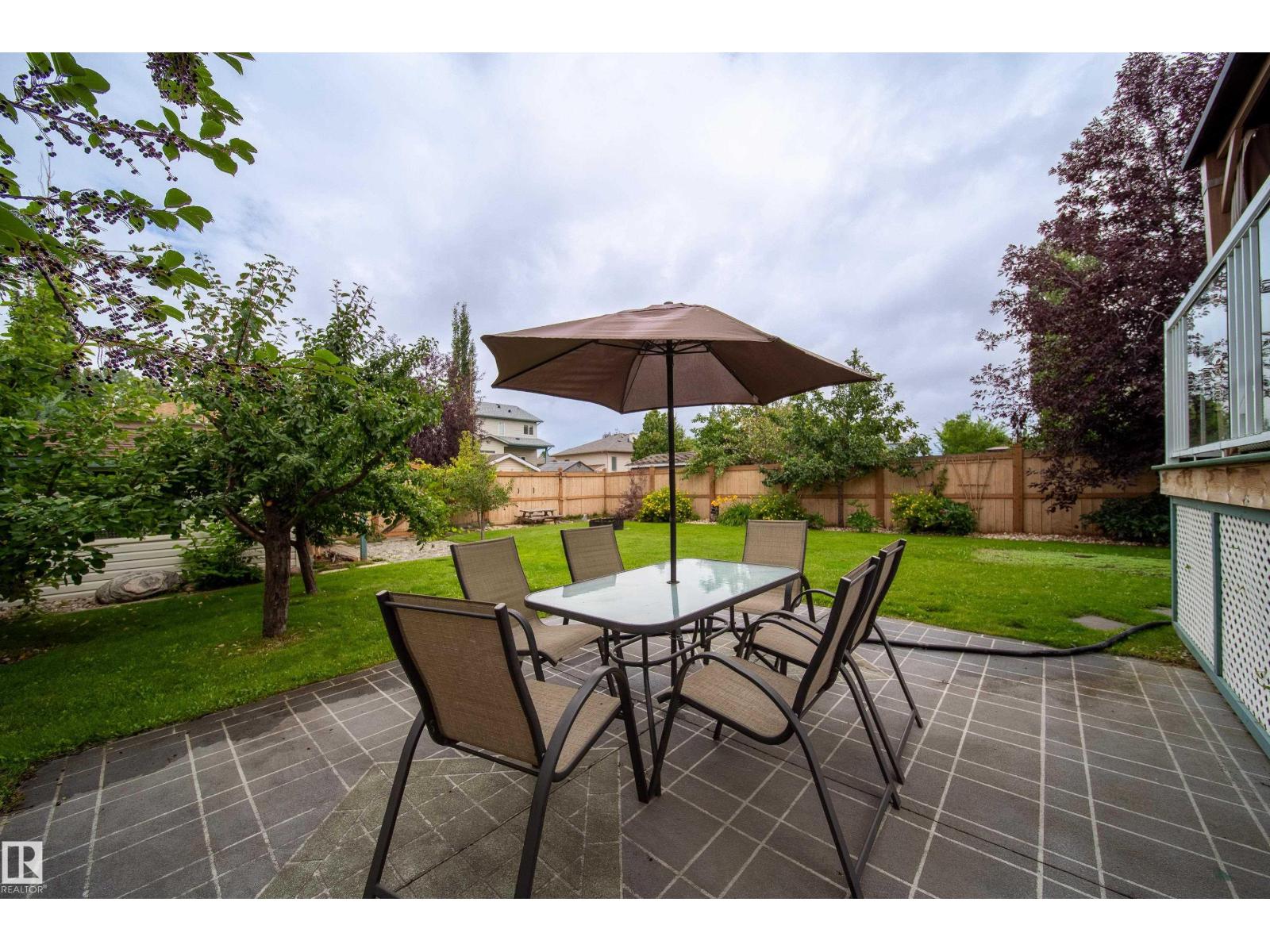 4 WINDROSE DR, Leduc