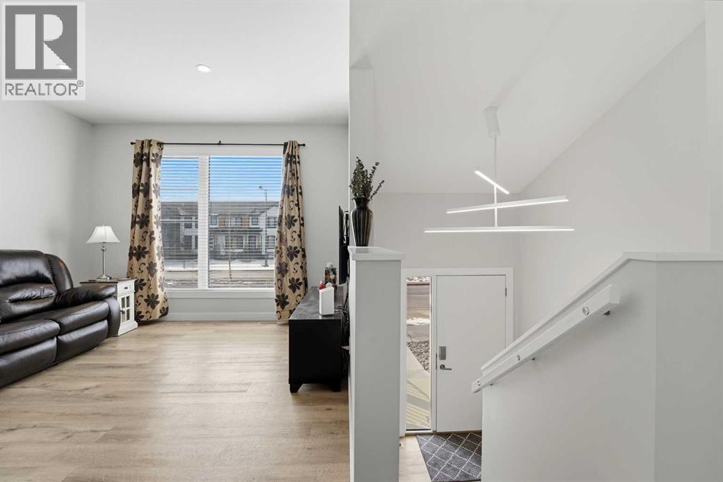 Single Family House Bi-level for Sale in  Evergreen Way Evergreen Red Deer 