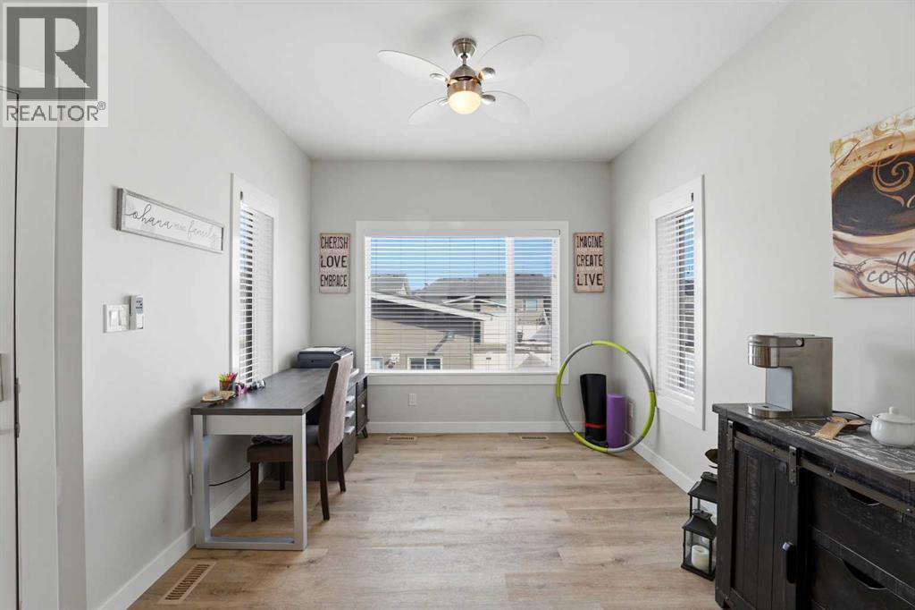 Single Family House Bi-level for Sale in  Evergreen Way Evergreen Red Deer 