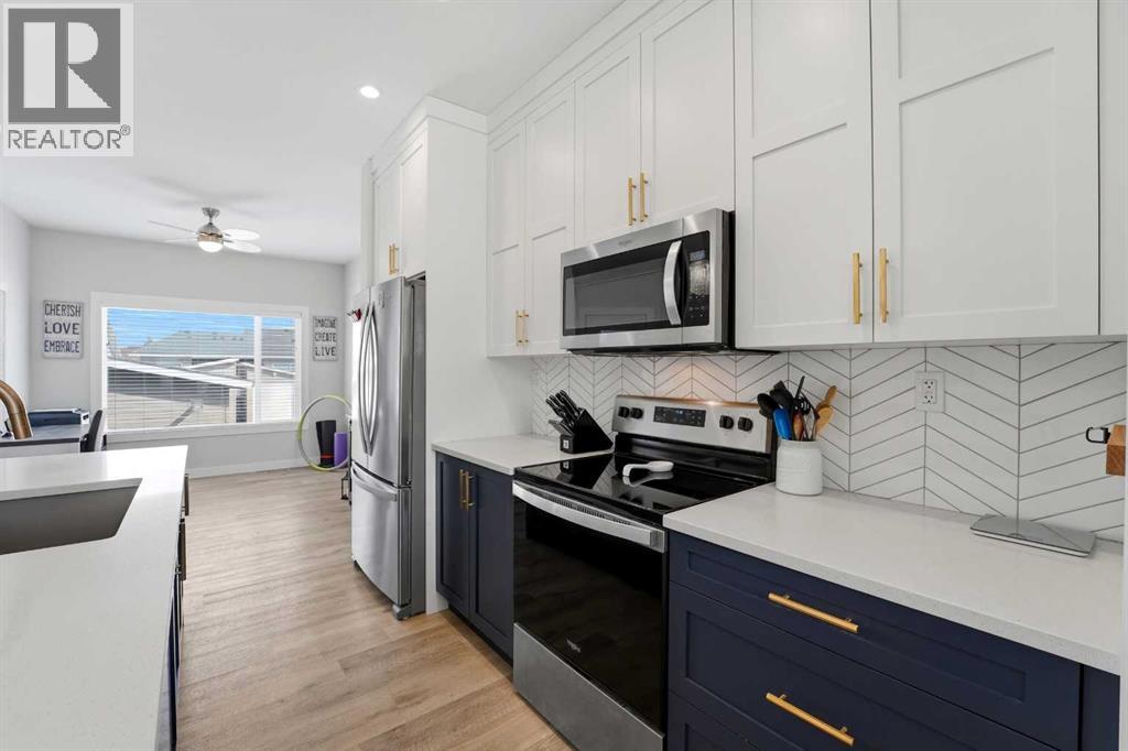 Single Family House Bi-level for Sale in  Evergreen Way Evergreen Red Deer 