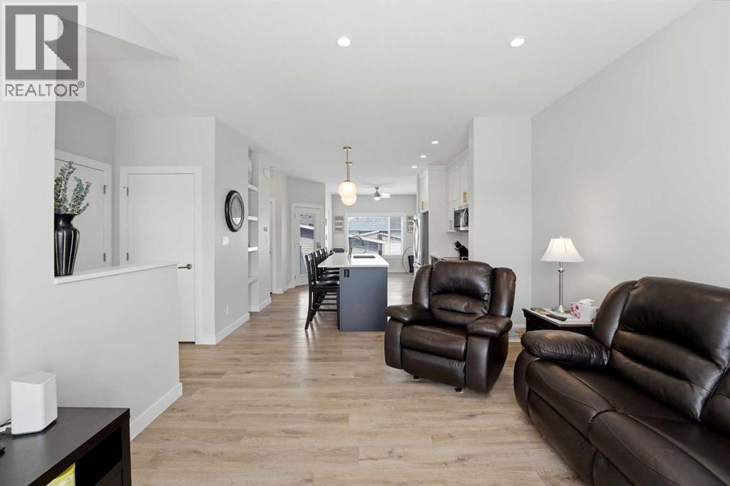 Single Family House Bi-level for Sale in  Evergreen Way Evergreen Red Deer 