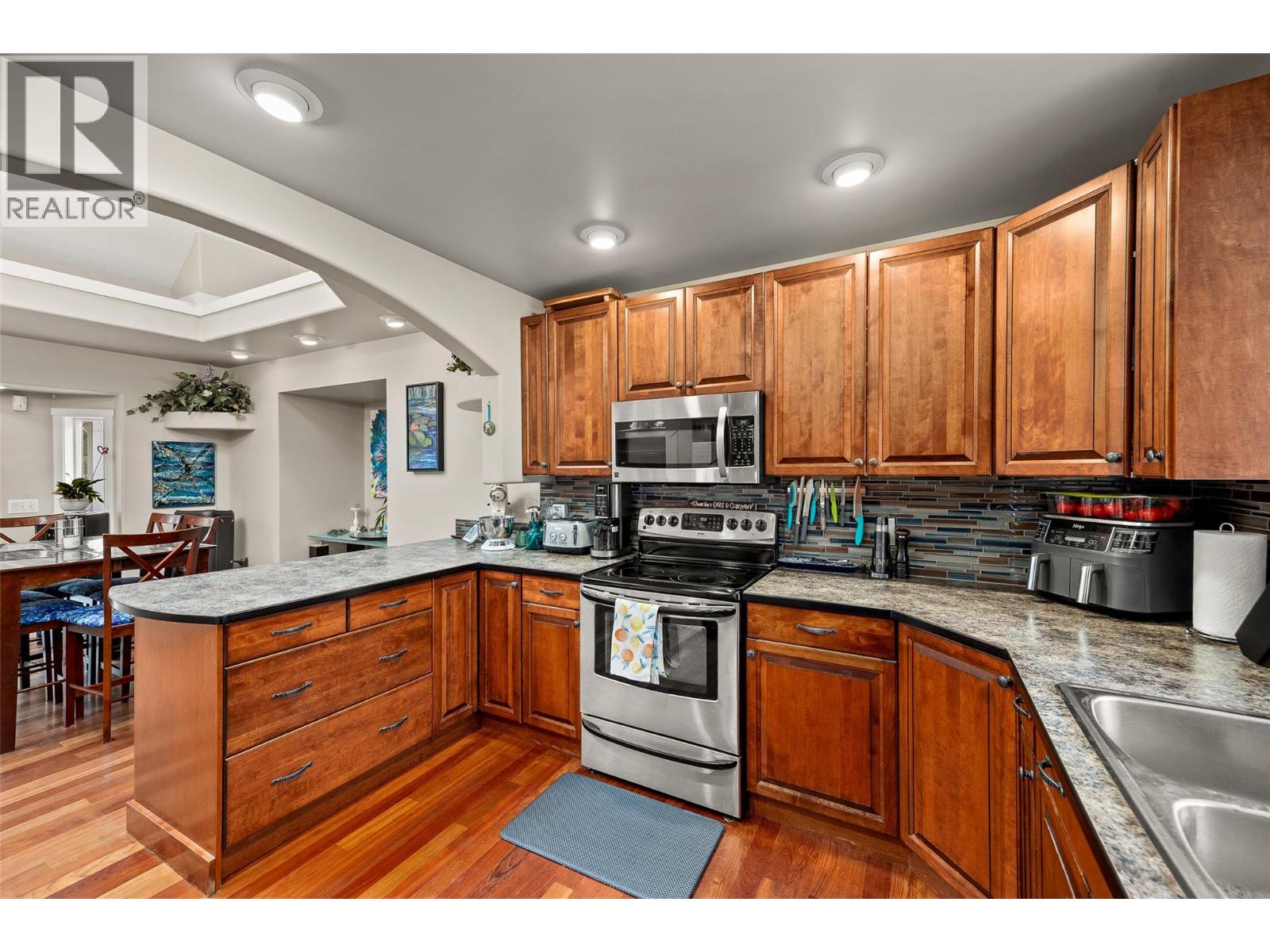  674 Muir Road, Kelowna