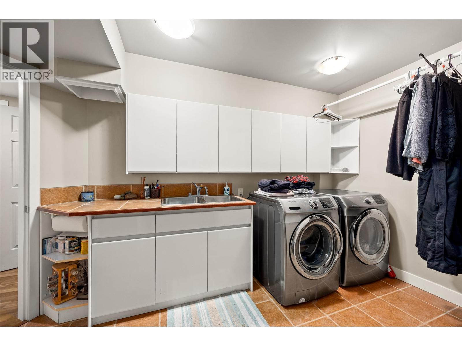  674 Muir Road, Kelowna