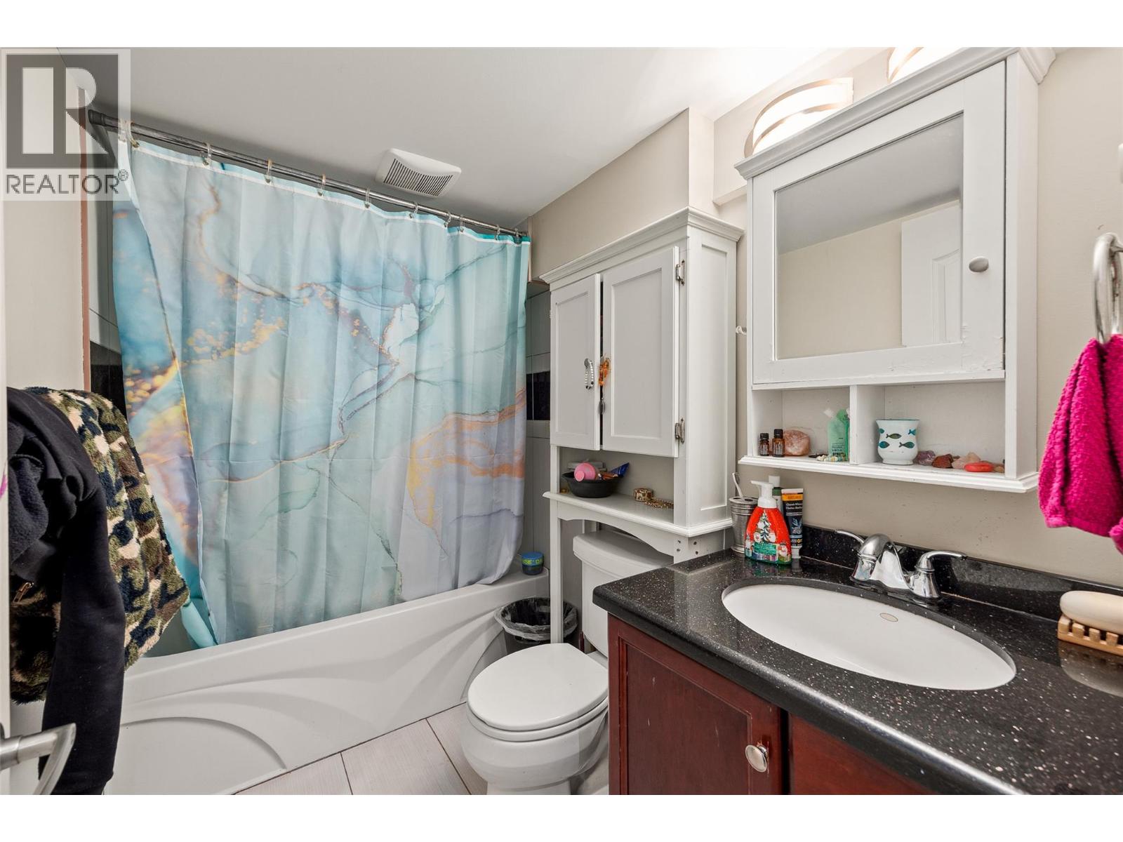  674 Muir Road, Kelowna