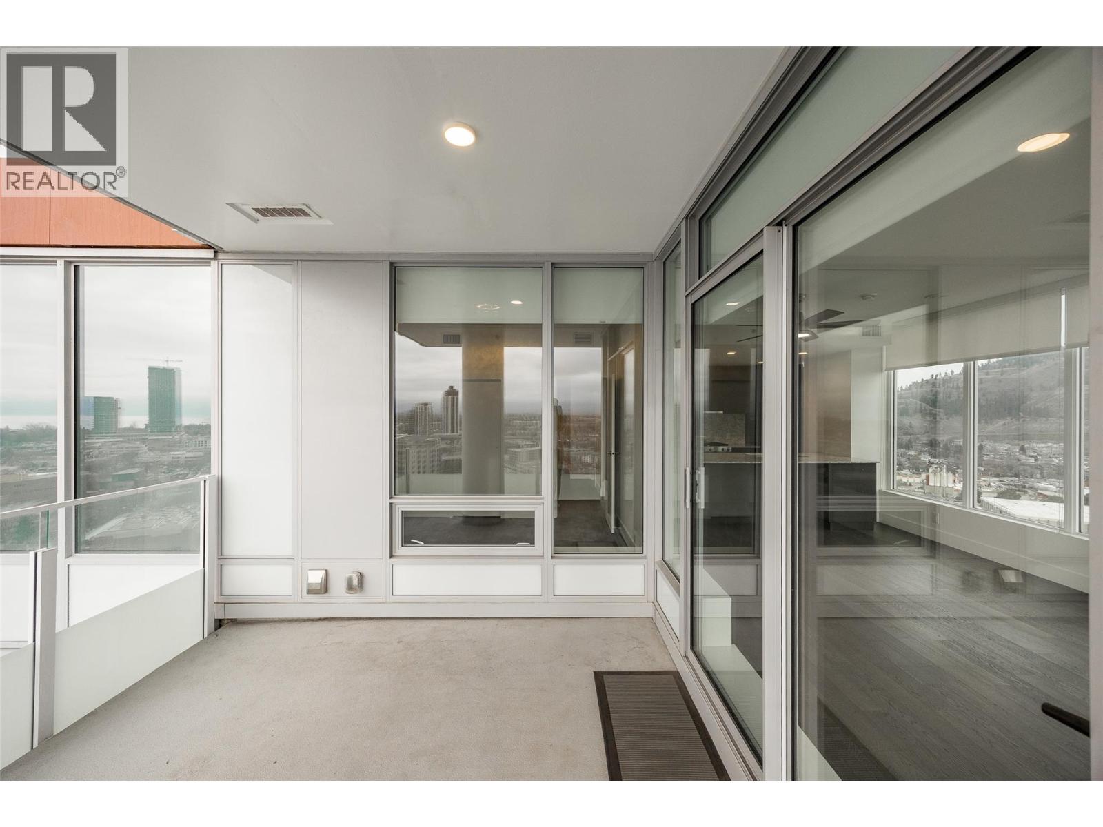 2202 1191 Sunset Drive, Kelowna