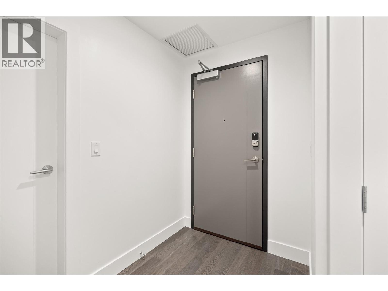 2202 1191 Sunset Drive, Kelowna