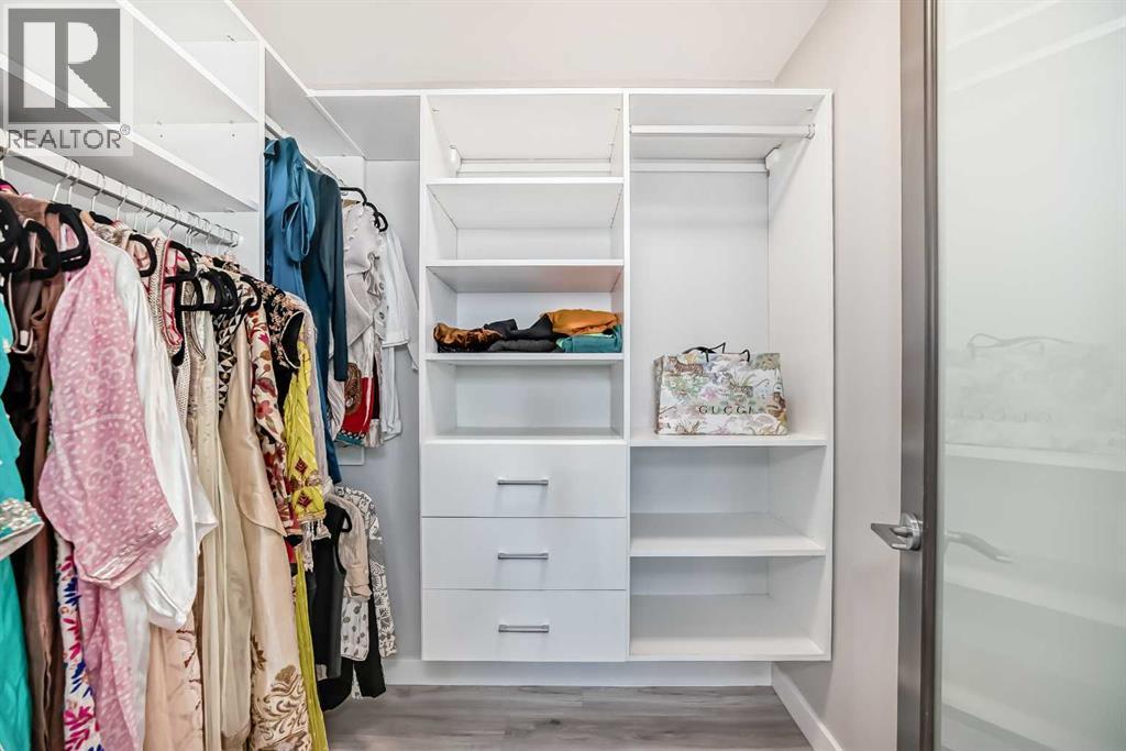 #1802 530 12 AVENUE SW - 18