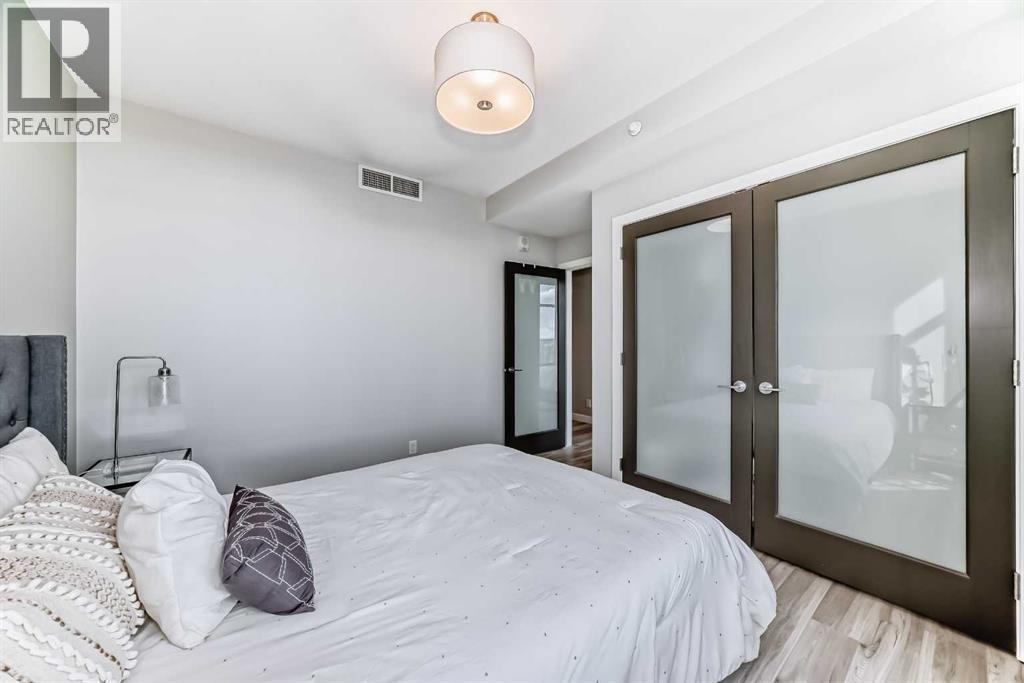 #1802 530 12 AVENUE SW - 20
