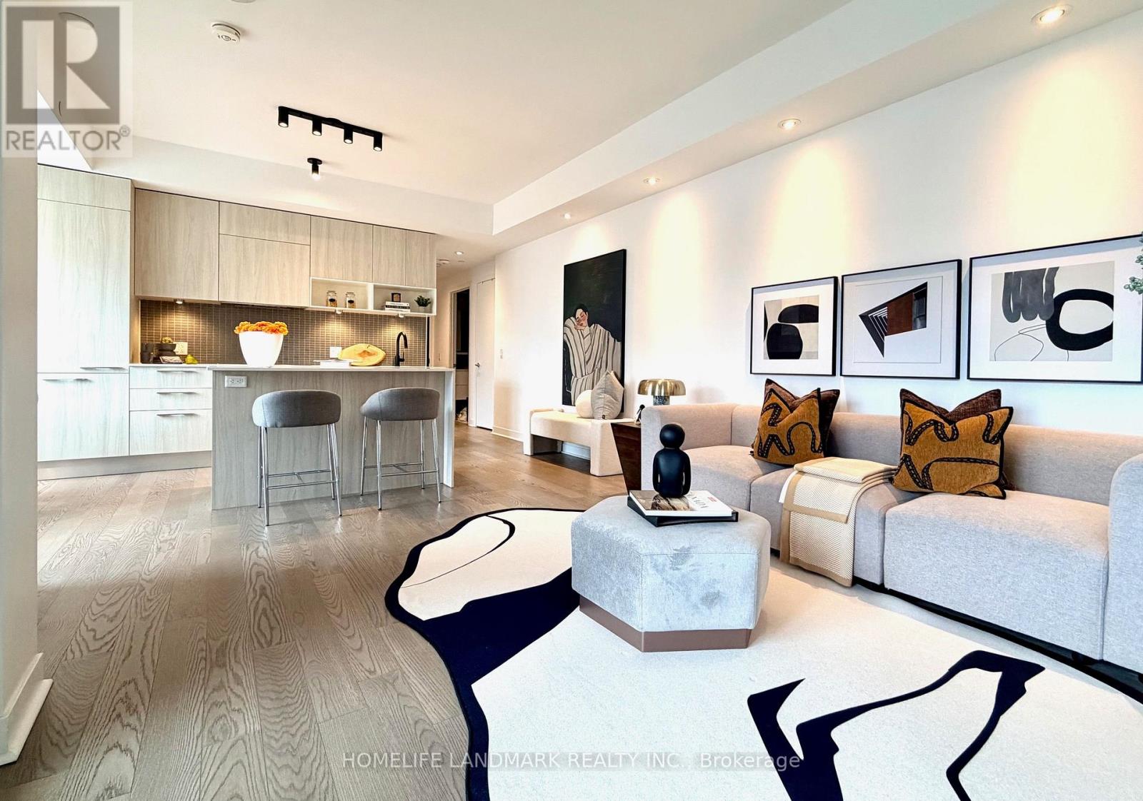 1101 - 501 ADELAIDE STREET W