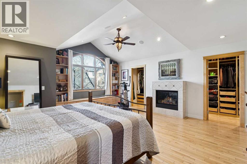 Single Family House for Sale in  Westmount Road NW West Hillhurst Calgary 