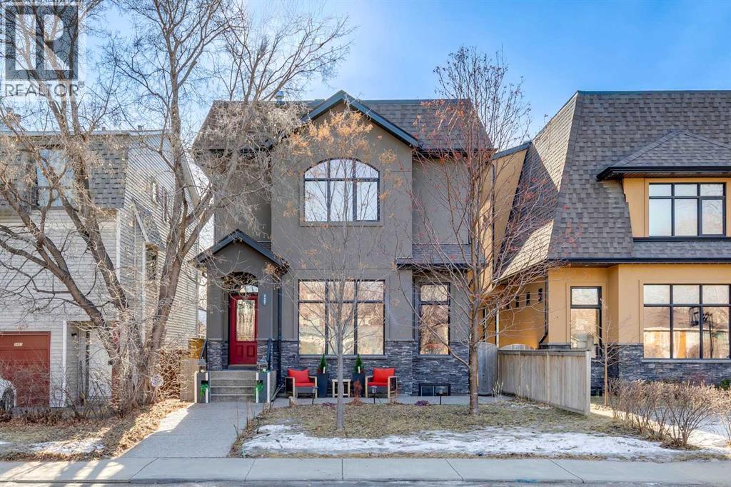 Single Family House for Sale in  Westmount Road NW West Hillhurst Calgary 