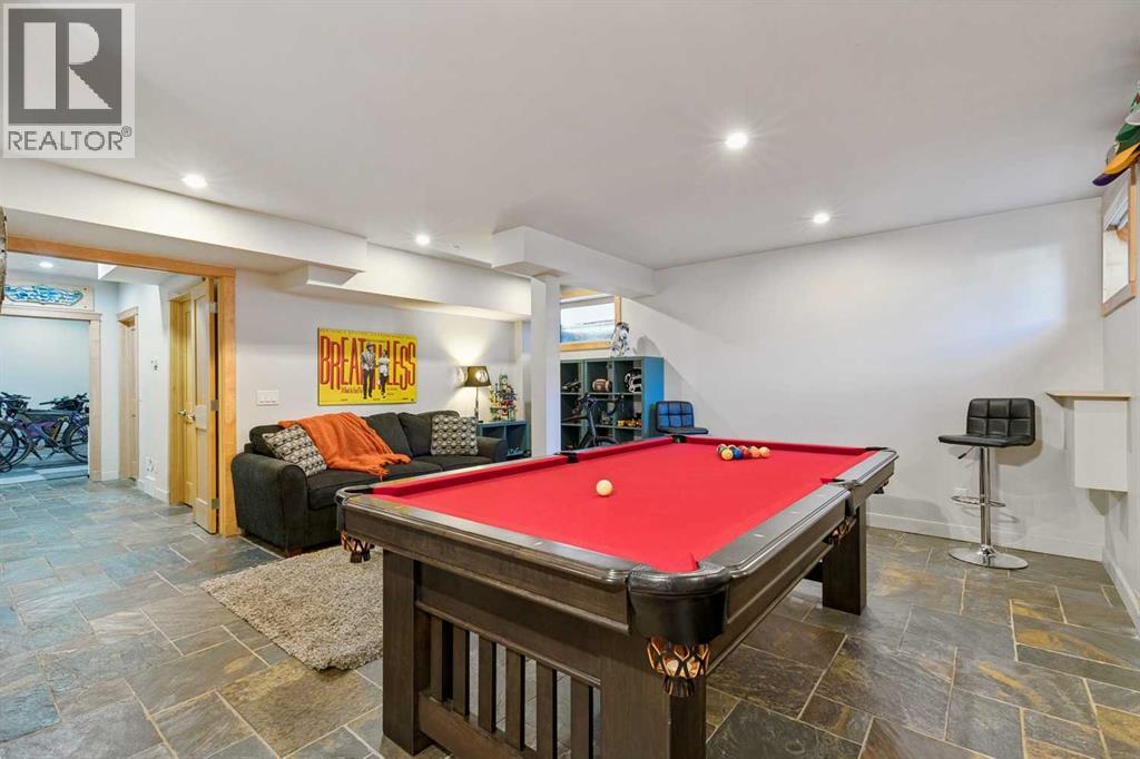 Single Family House for Sale in  Westmount Road NW West Hillhurst Calgary 