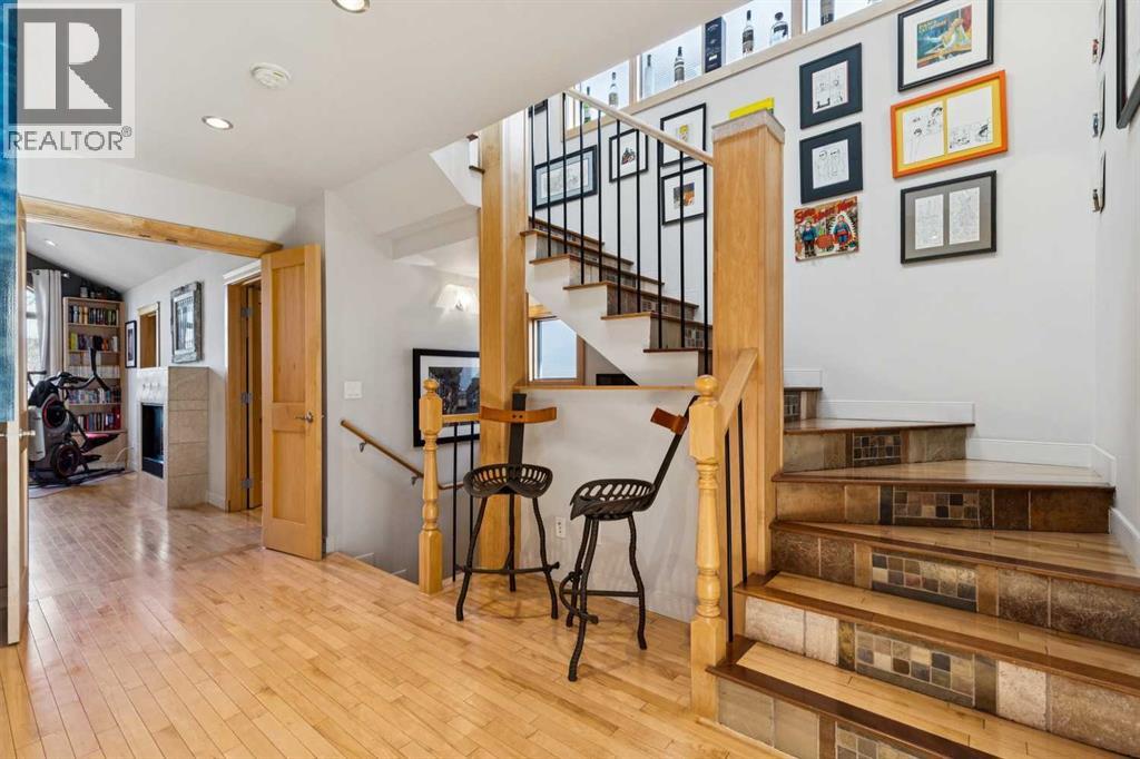 Single Family House for Sale in  Westmount Road NW West Hillhurst Calgary 