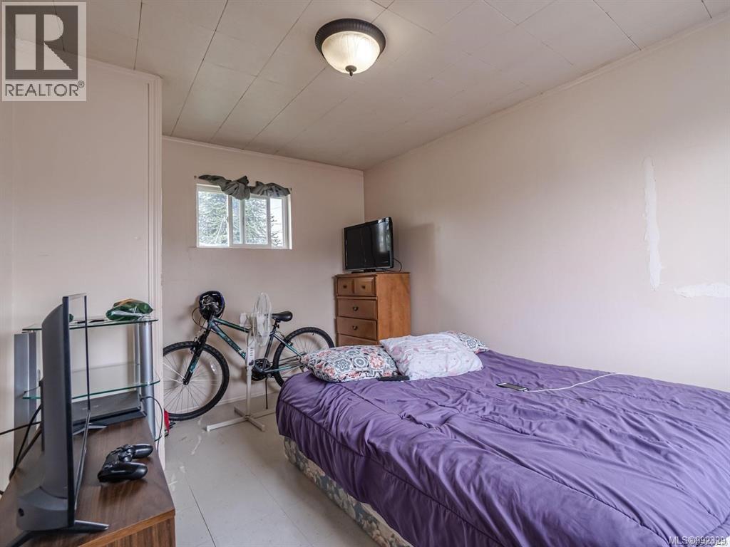 this image is the same, except furniture in all units except the 2 SFDs