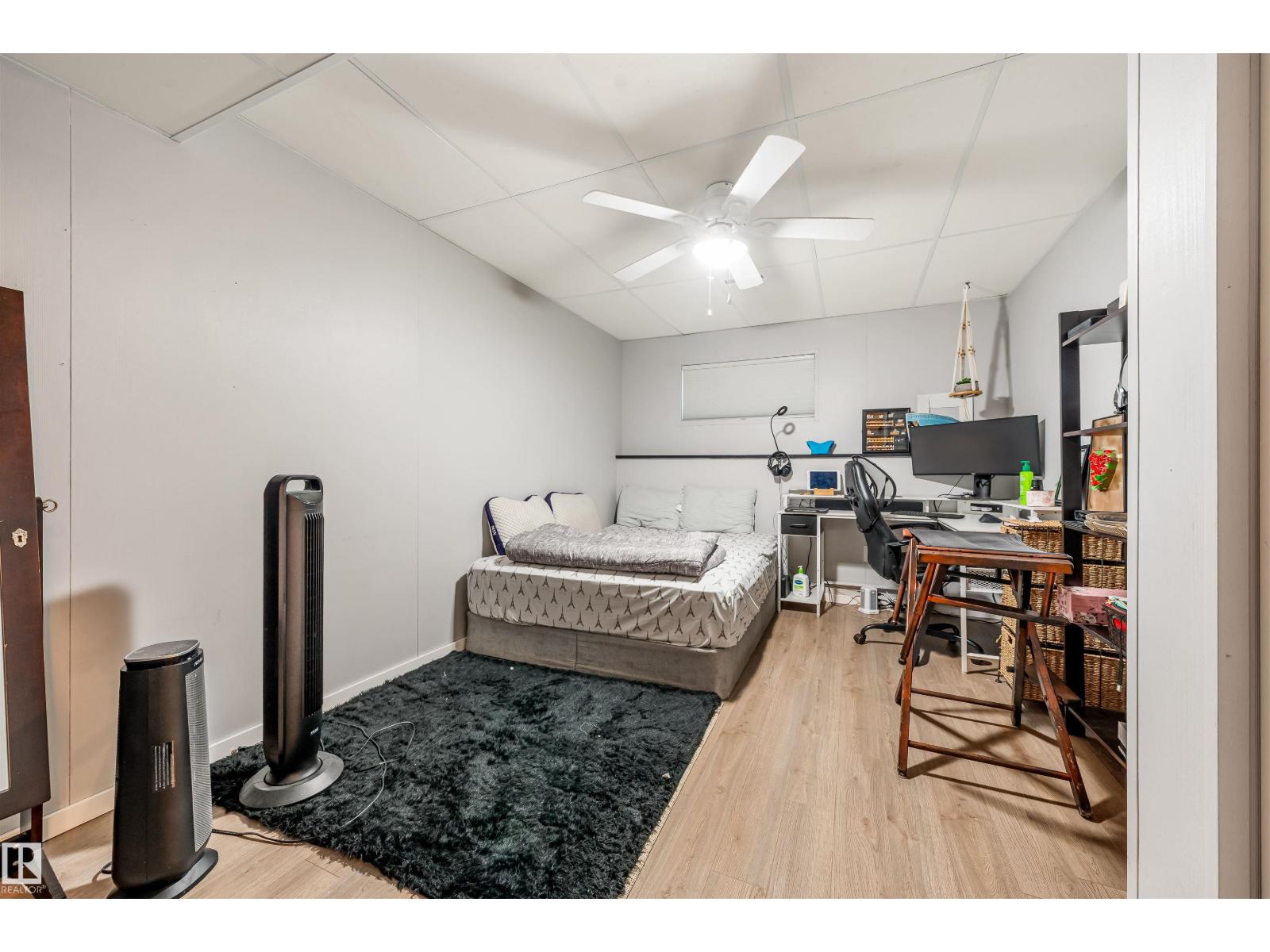 2437 89 ST NW, Edmonton