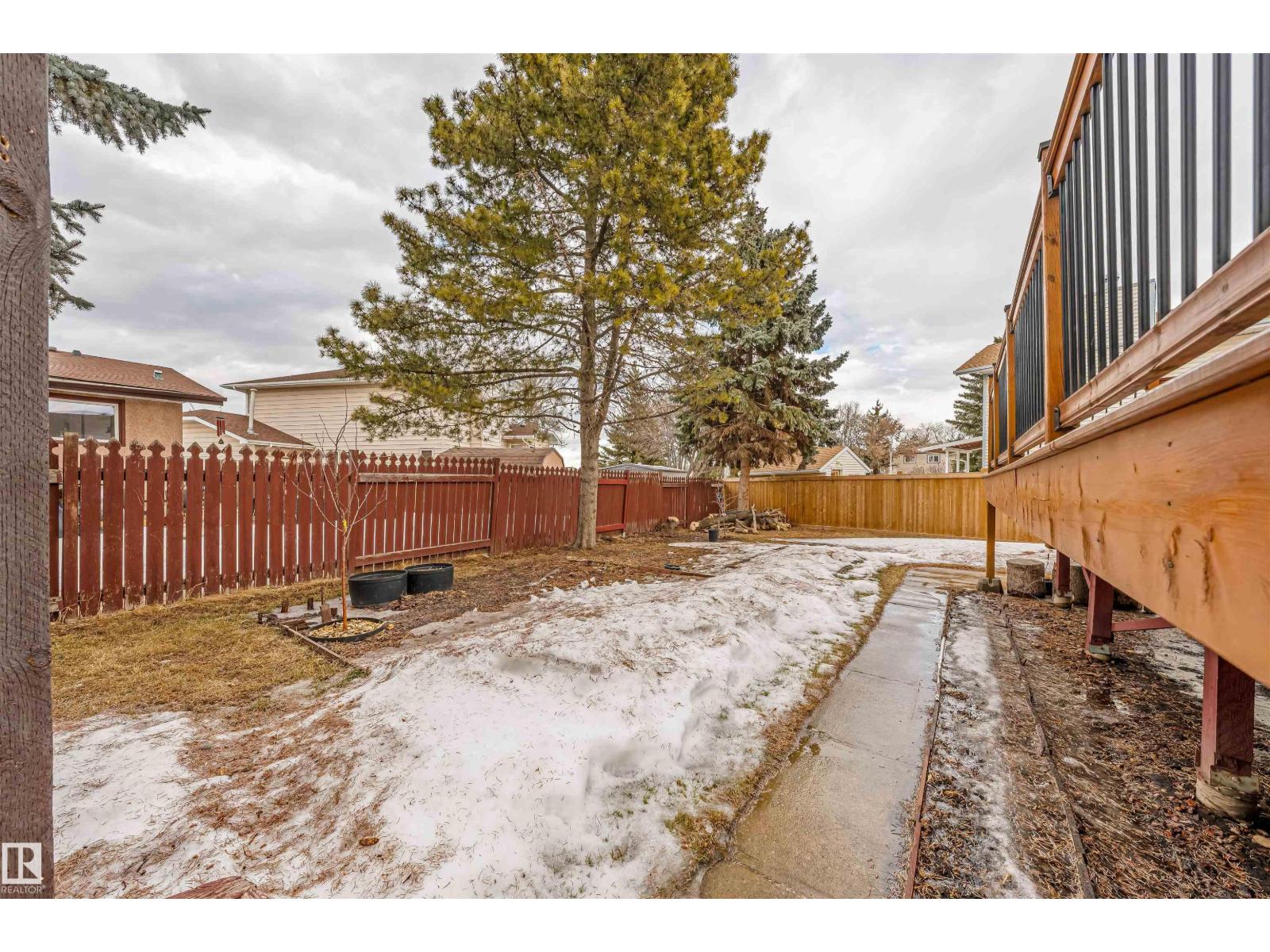 2437 89 ST NW, Edmonton