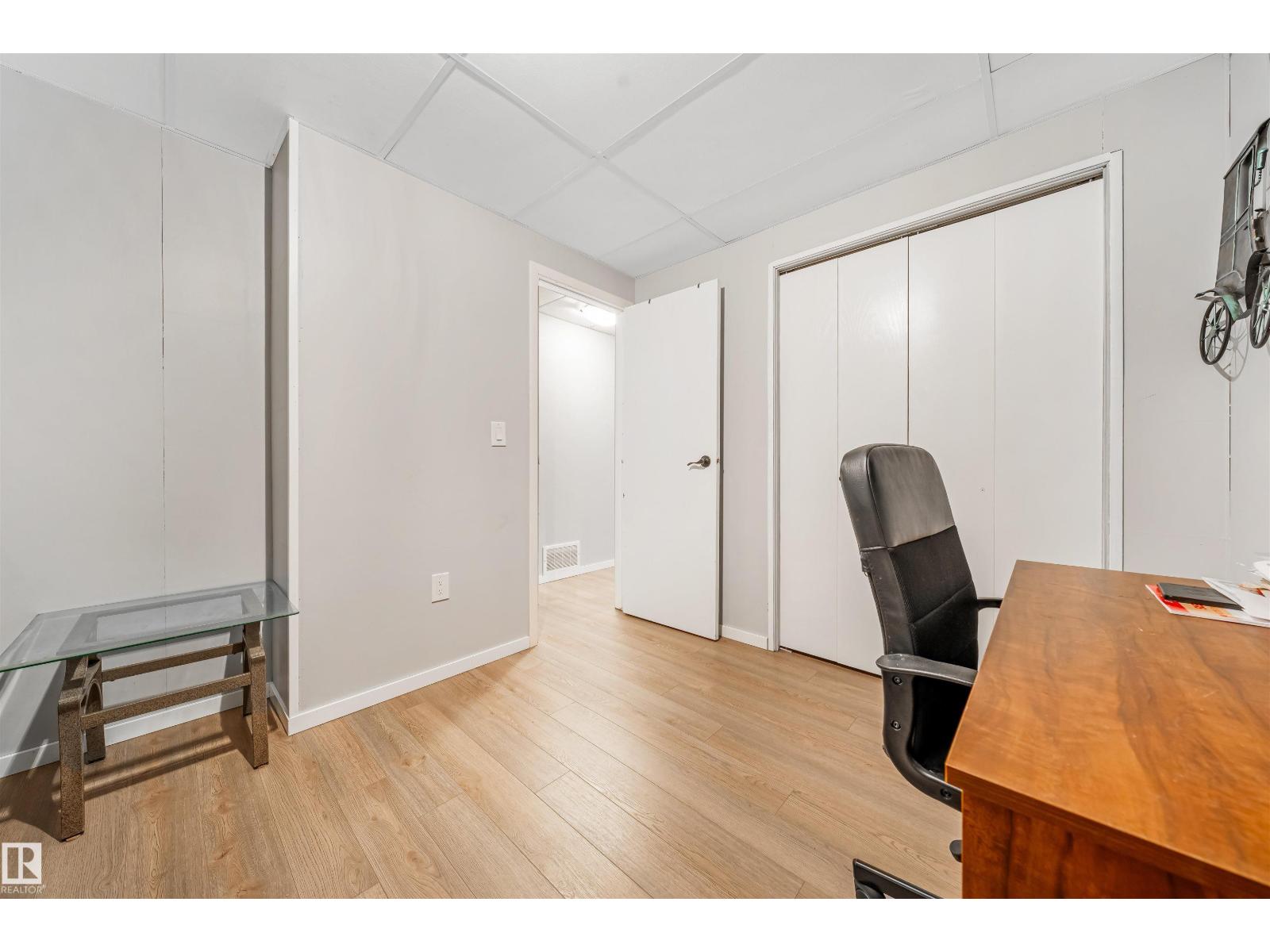 2437 89 ST NW, Edmonton