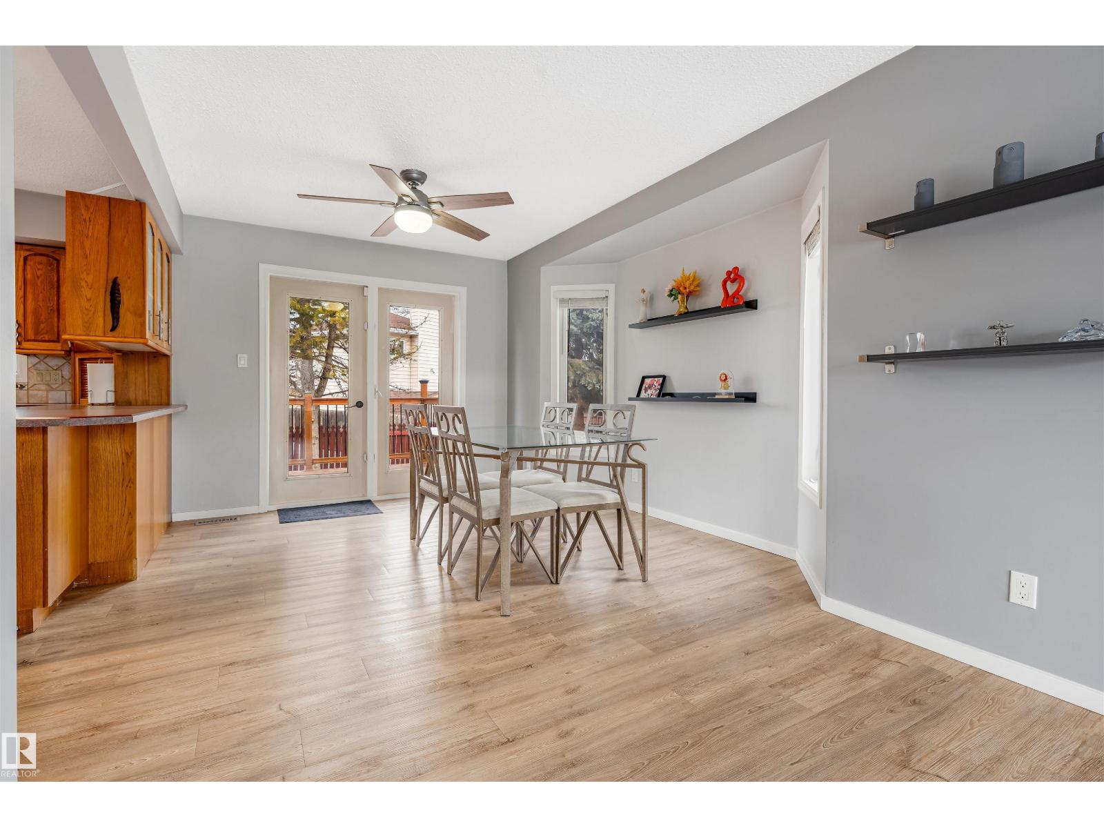 2437 89 ST NW, Edmonton