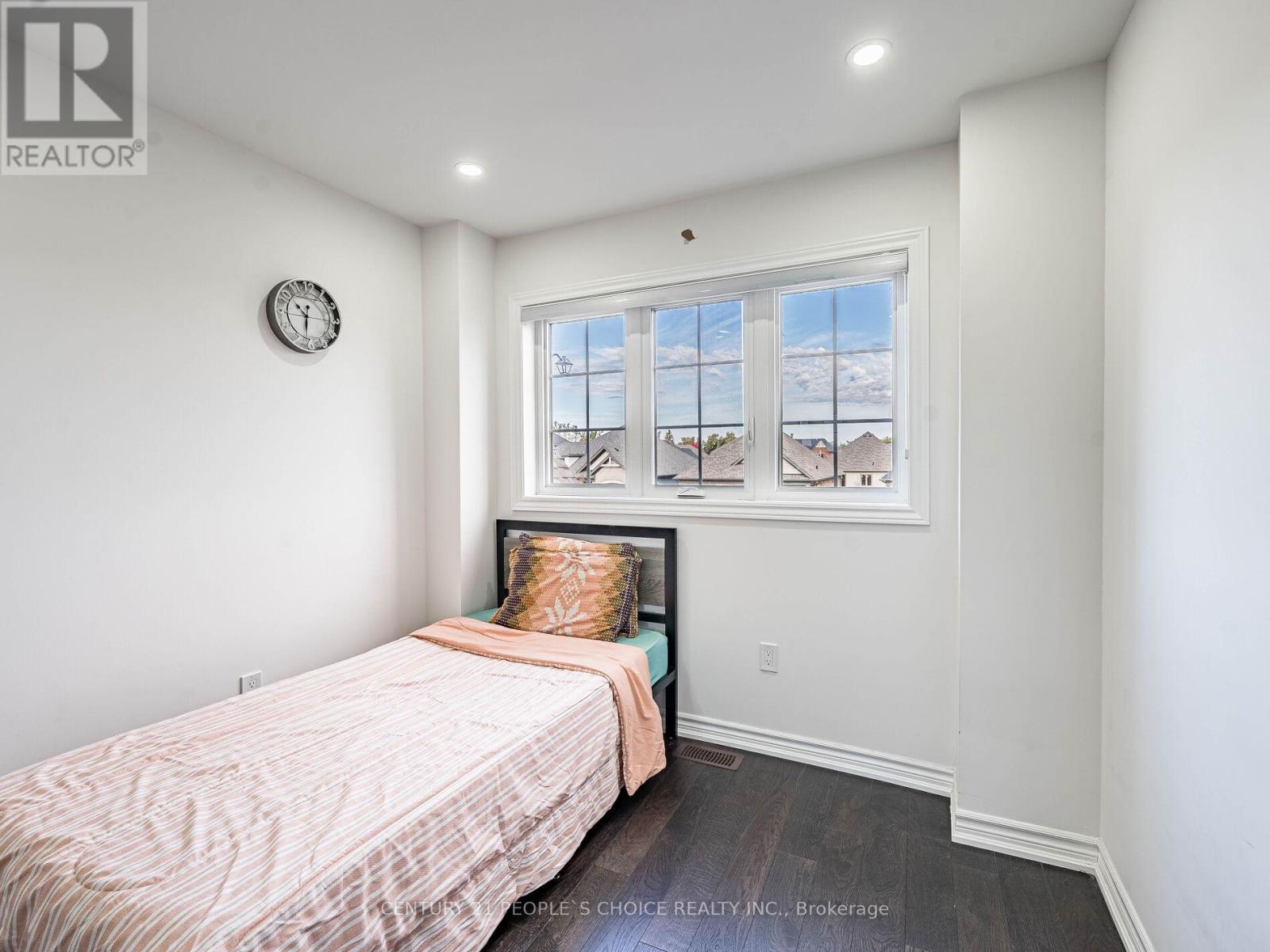 257 DUNCAN STREET - 18