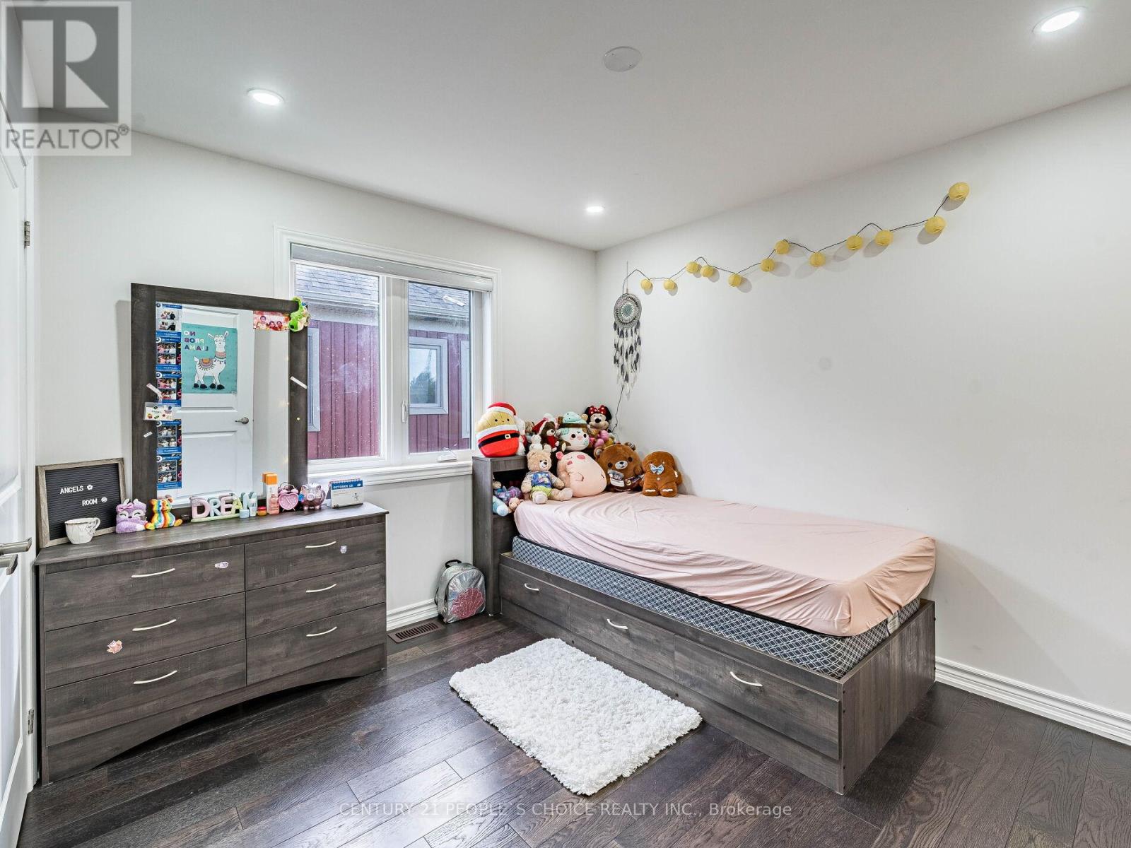 257 DUNCAN STREET - 19