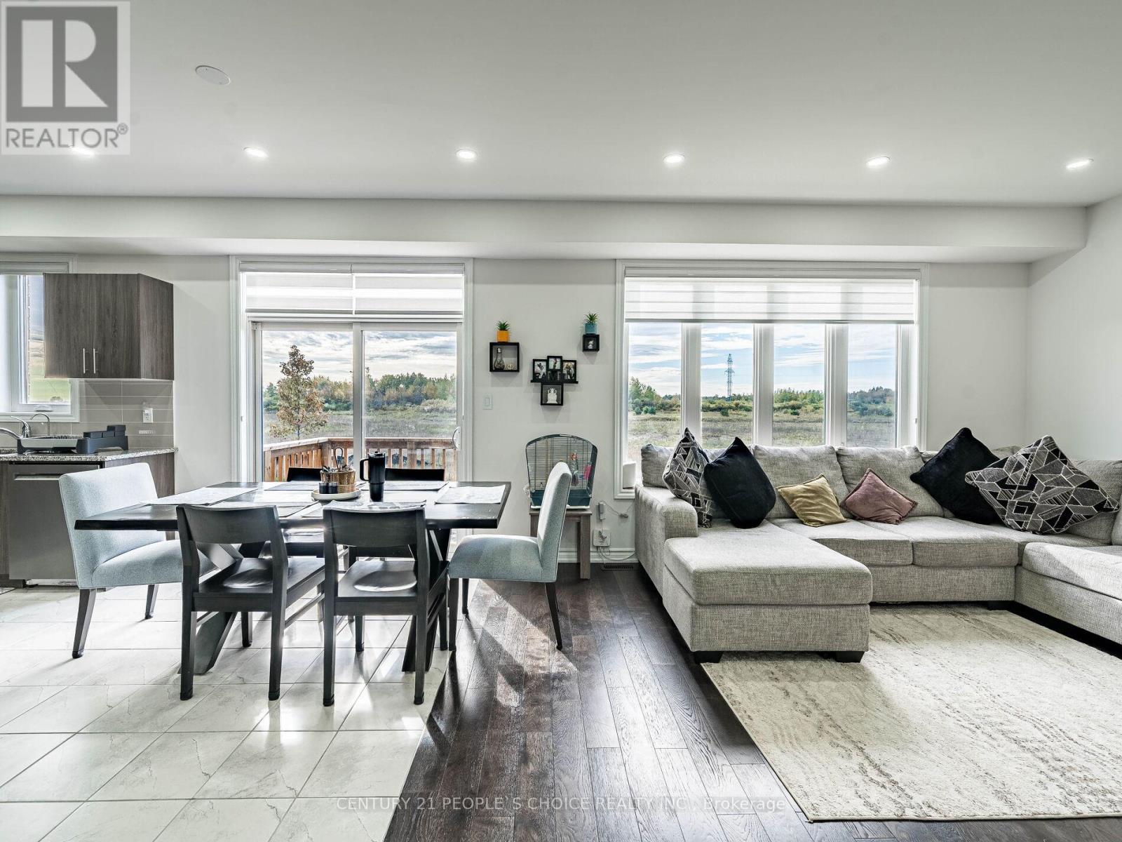 257 DUNCAN STREET - 7