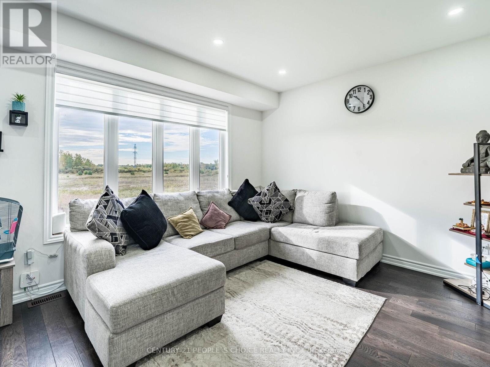257 DUNCAN STREET - 8