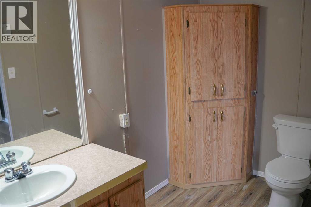 
          0 Cactus Court
            <br/>
            <span>Rural Newell, County of</span>
            , 
            <span>AB</span>
             <span>T1R0S2</span>
         - Photo 6