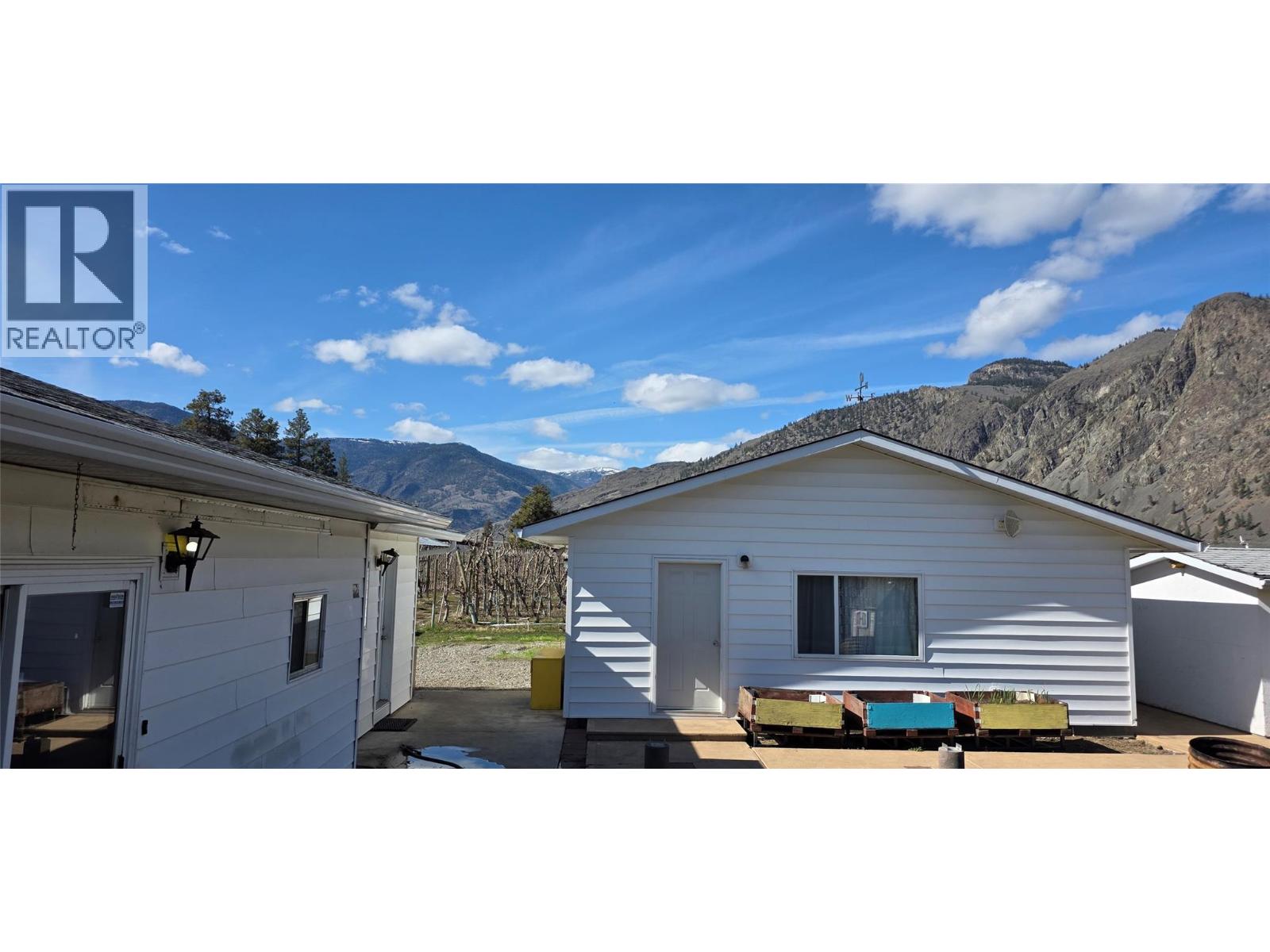 2292 Agar Road, Cawston