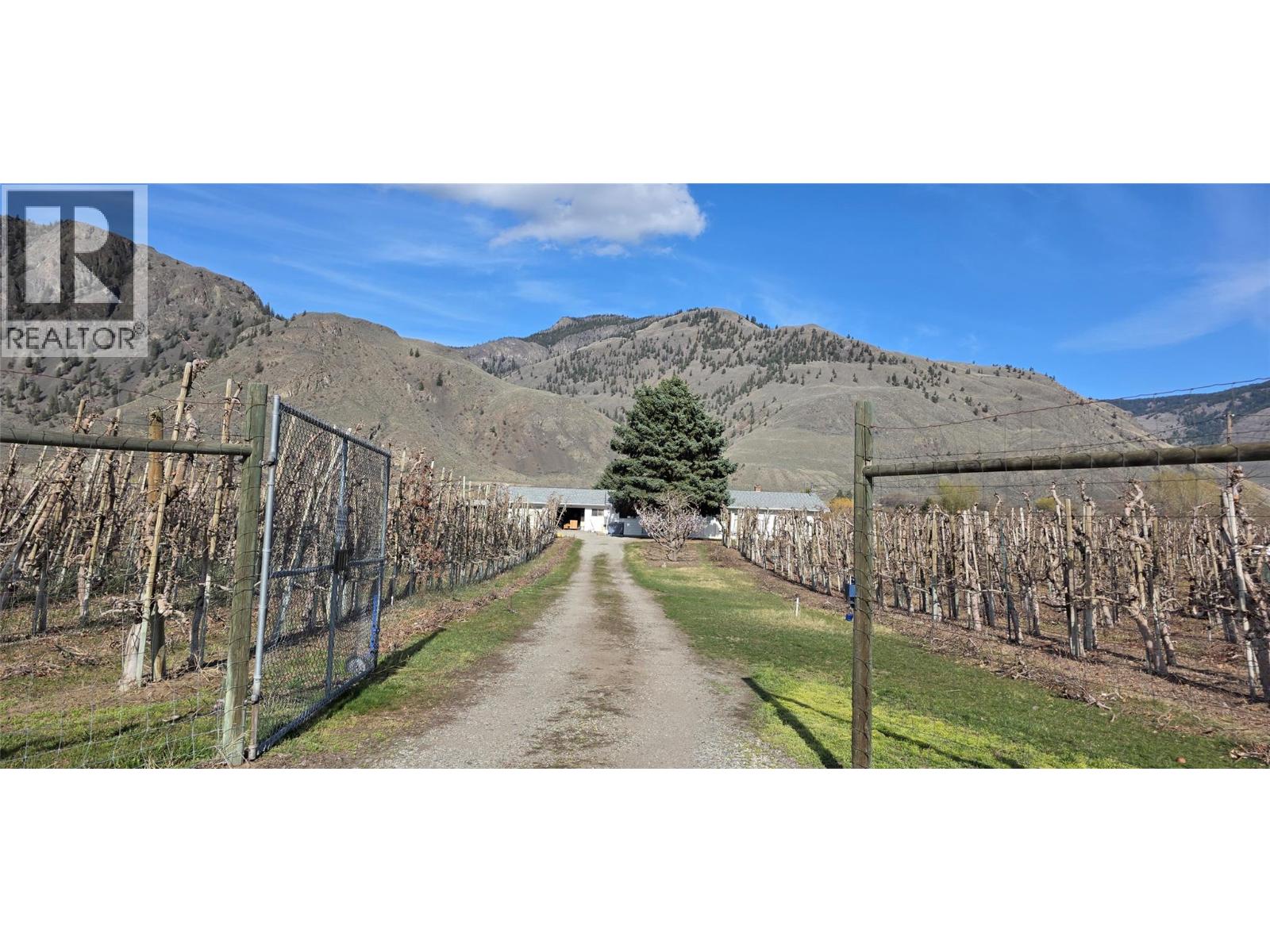 2292 Agar Road - 1