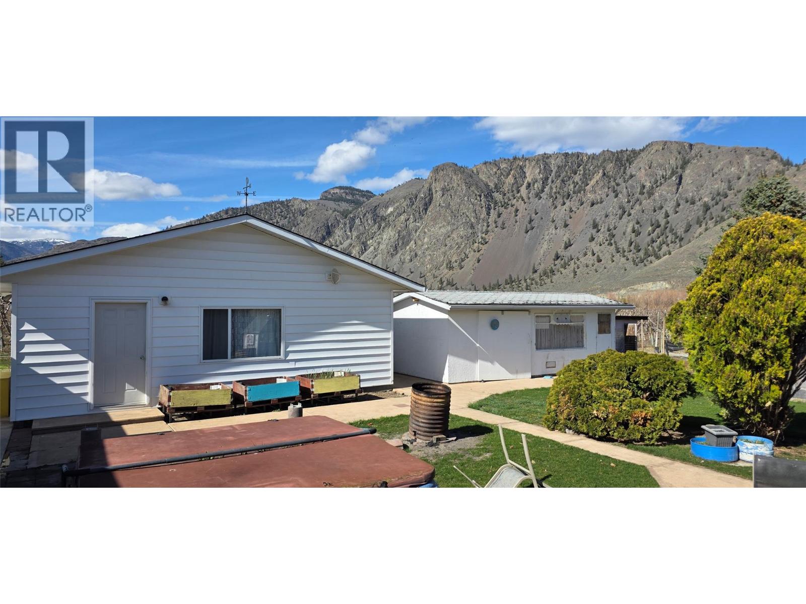 2292 Agar Road, Cawston