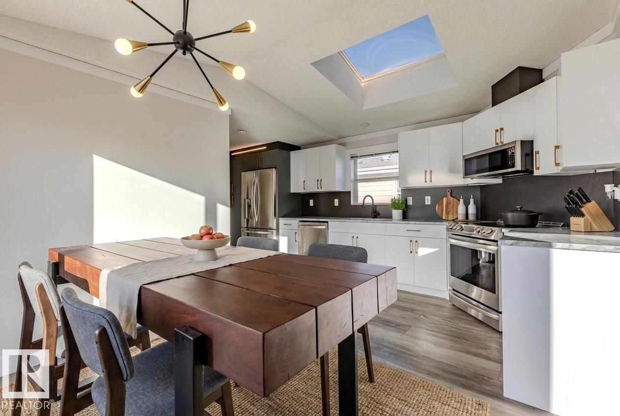 514 Maple Wood CR NW, Edmonton