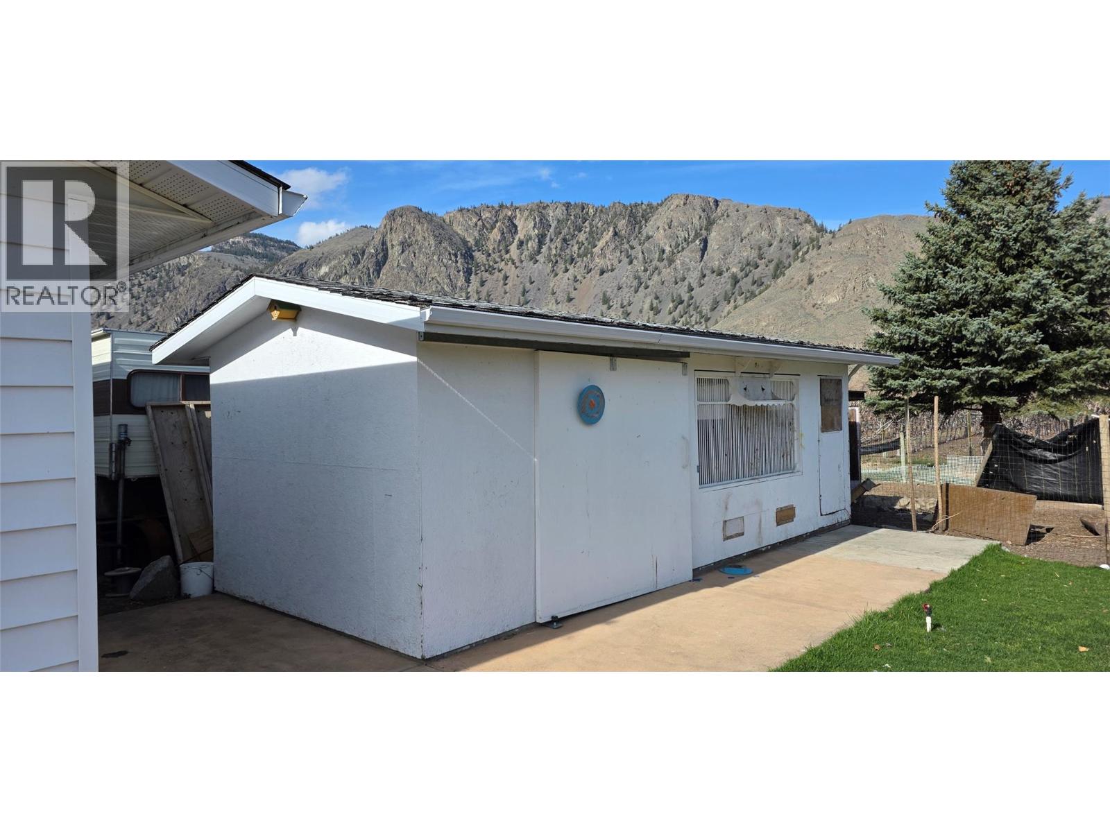 2292 Agar Road, Cawston