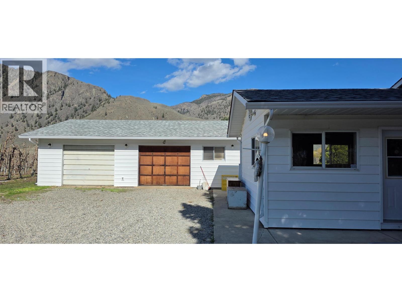 2292 Agar Road, Cawston