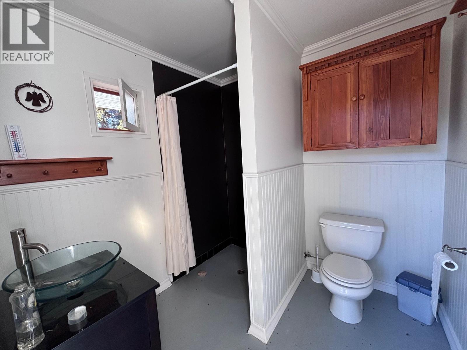 1475 COURTENAY BROWN Road, Rock Creek