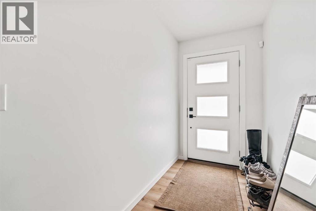 Single Family House for Sale in  Spring Willow Close SW Springbank Hill Calgary 