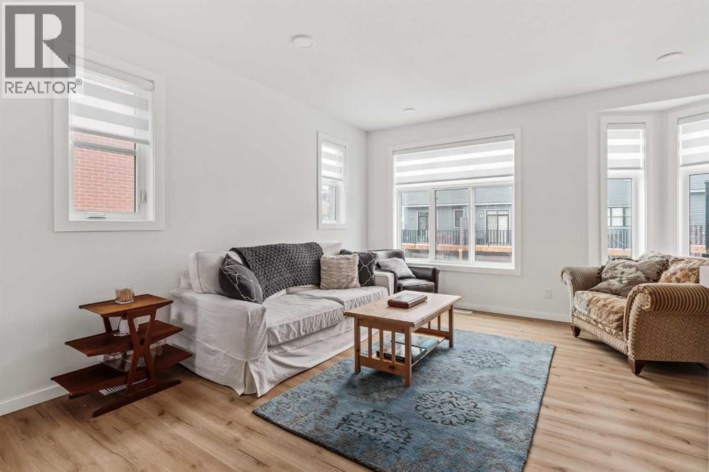 Single Family House for Sale in  Spring Willow Close SW Springbank Hill Calgary 