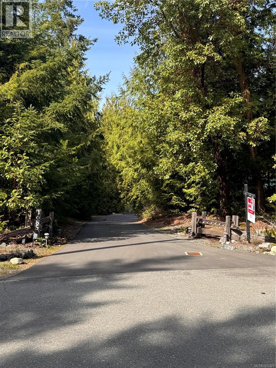 1685 PELIGREN PL - 53