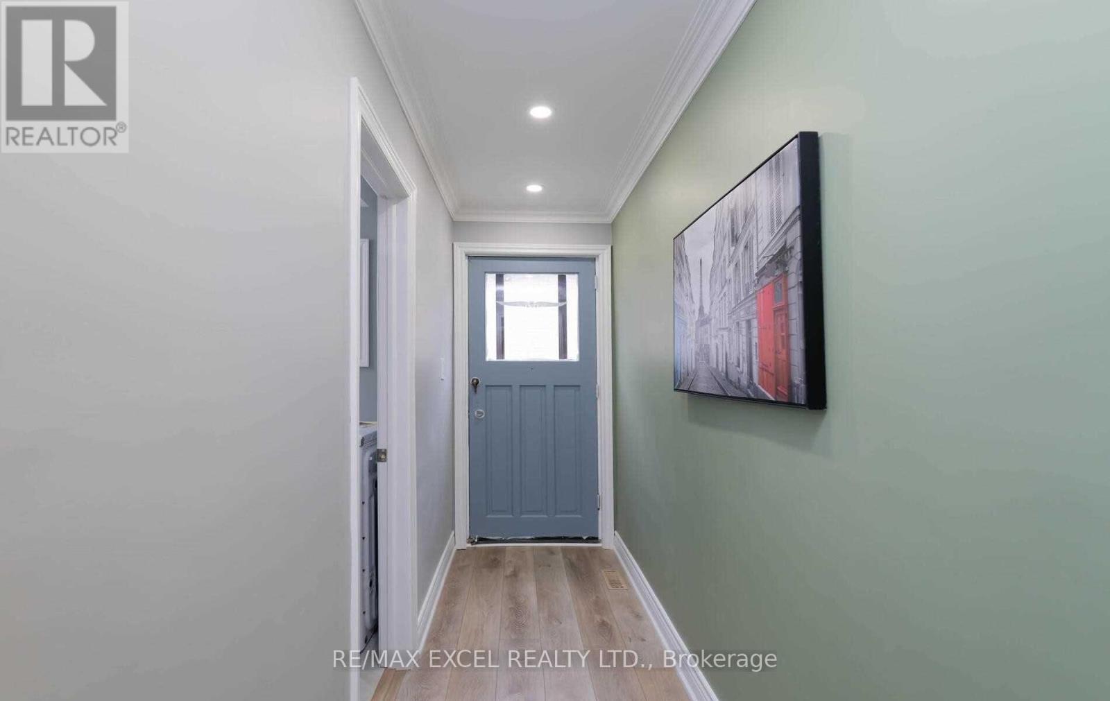 20 GARDEN AVENUE - 33