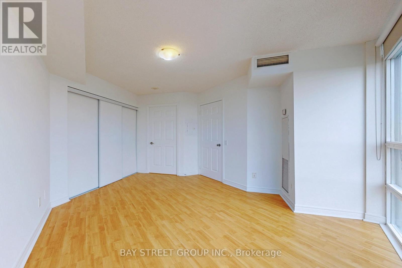 #3010 83 BOROUGH DRIVE - 26