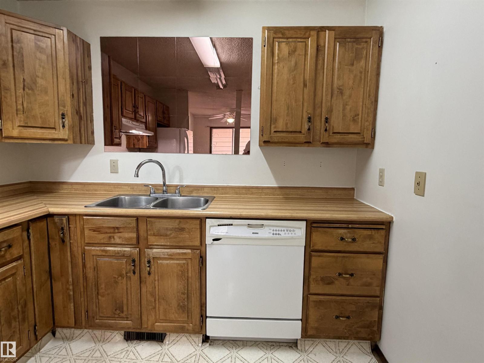 121 WELLINGTON CR, Spruce Grove