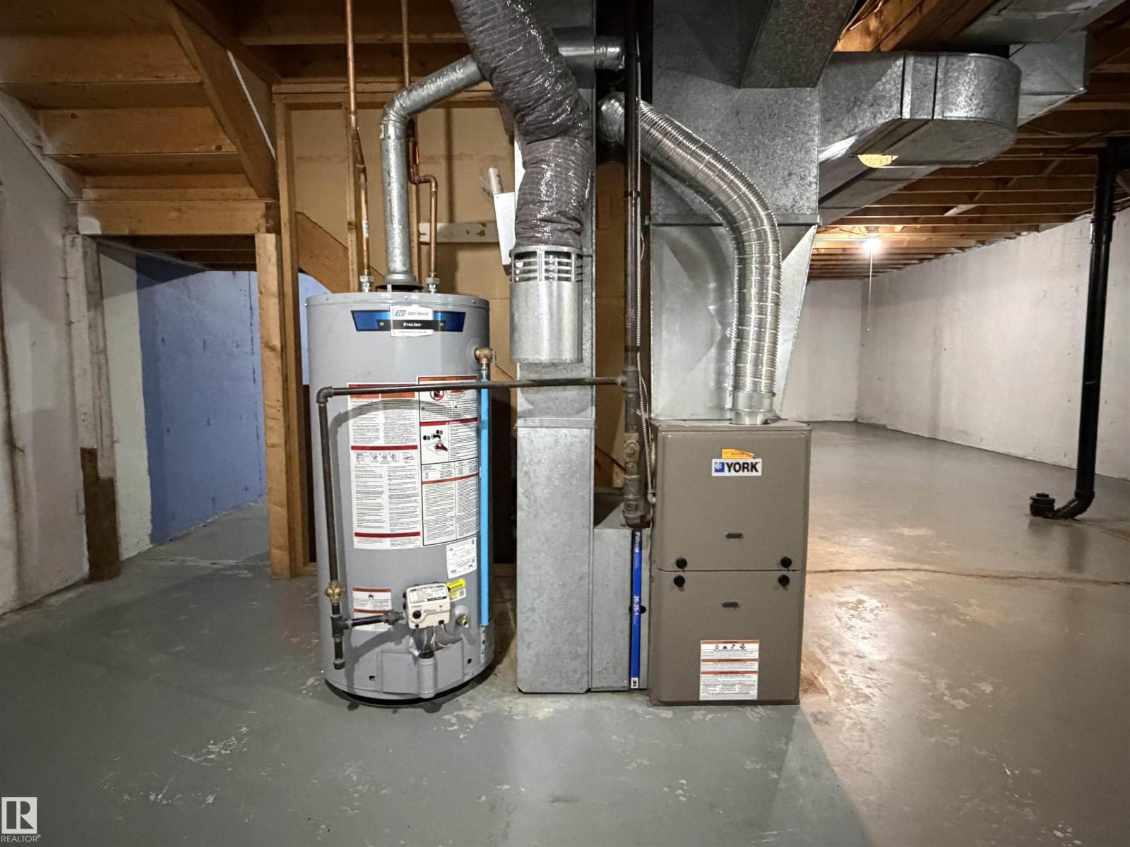 121 WELLINGTON CR, Spruce Grove