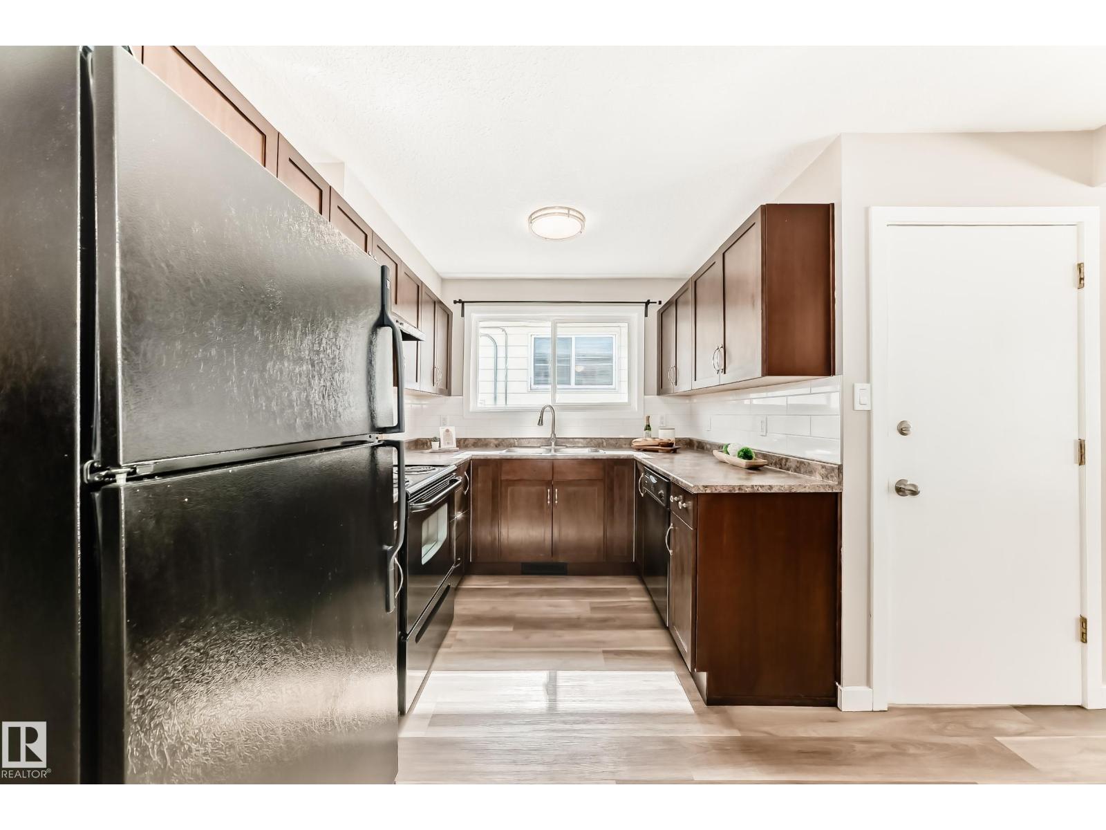 10327 150 ST NW, Edmonton