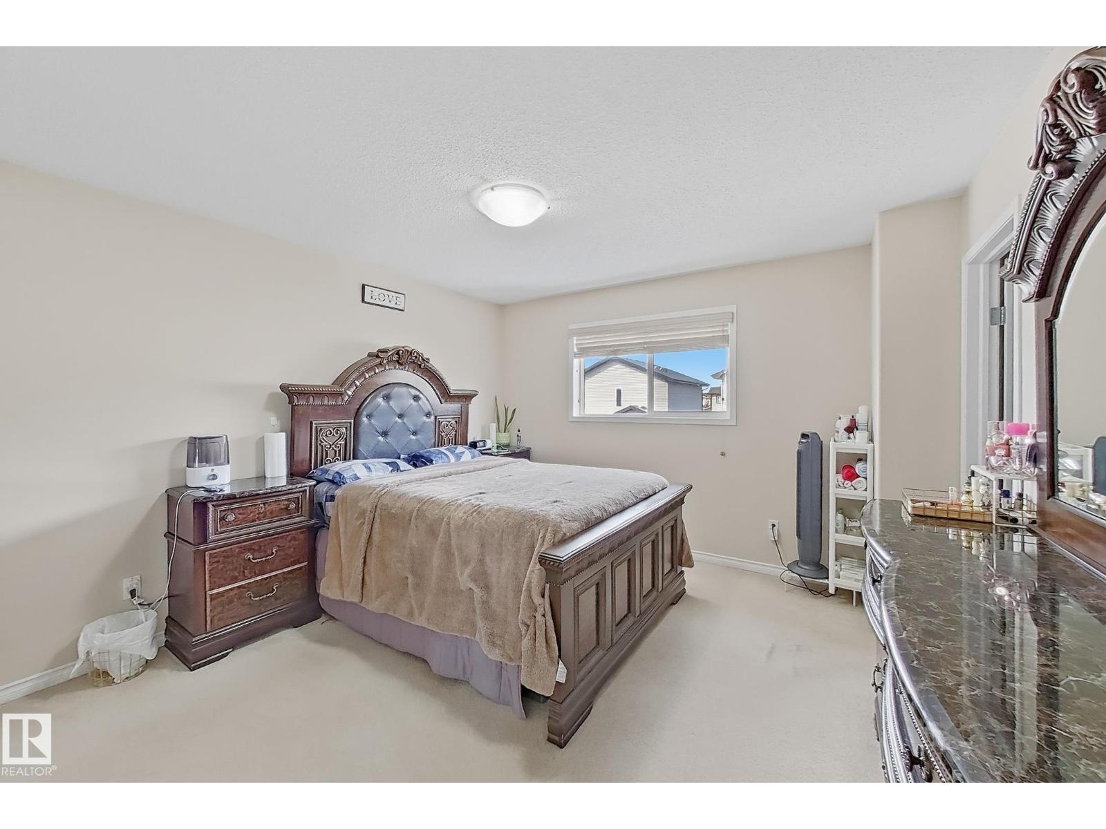 3120 25 AV NW NW, Edmonton