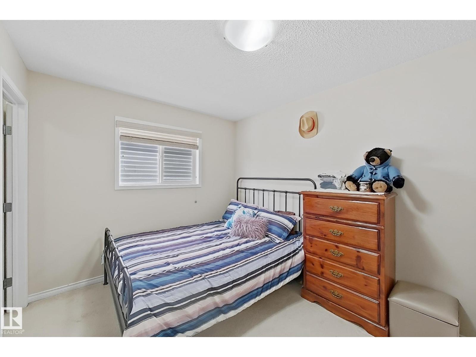 3120 25 AV NW NW, Edmonton