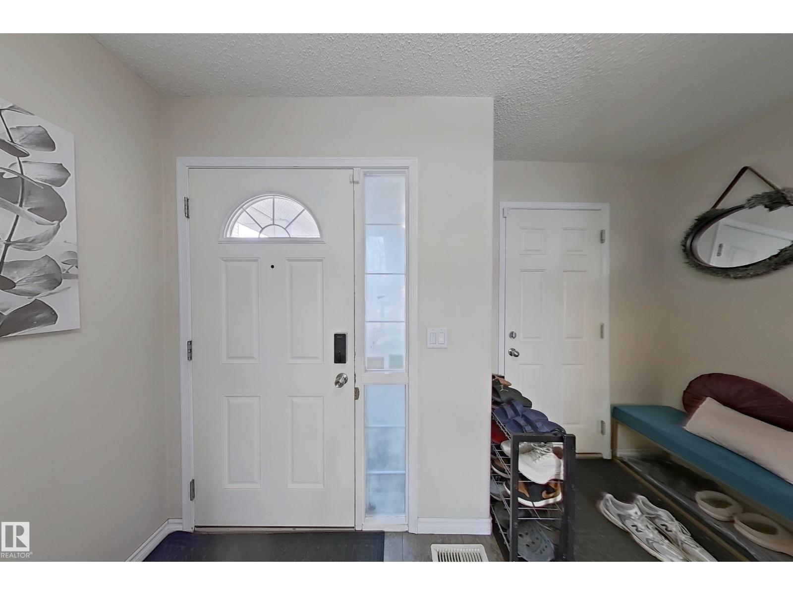 3120 25 AV NW NW, Edmonton