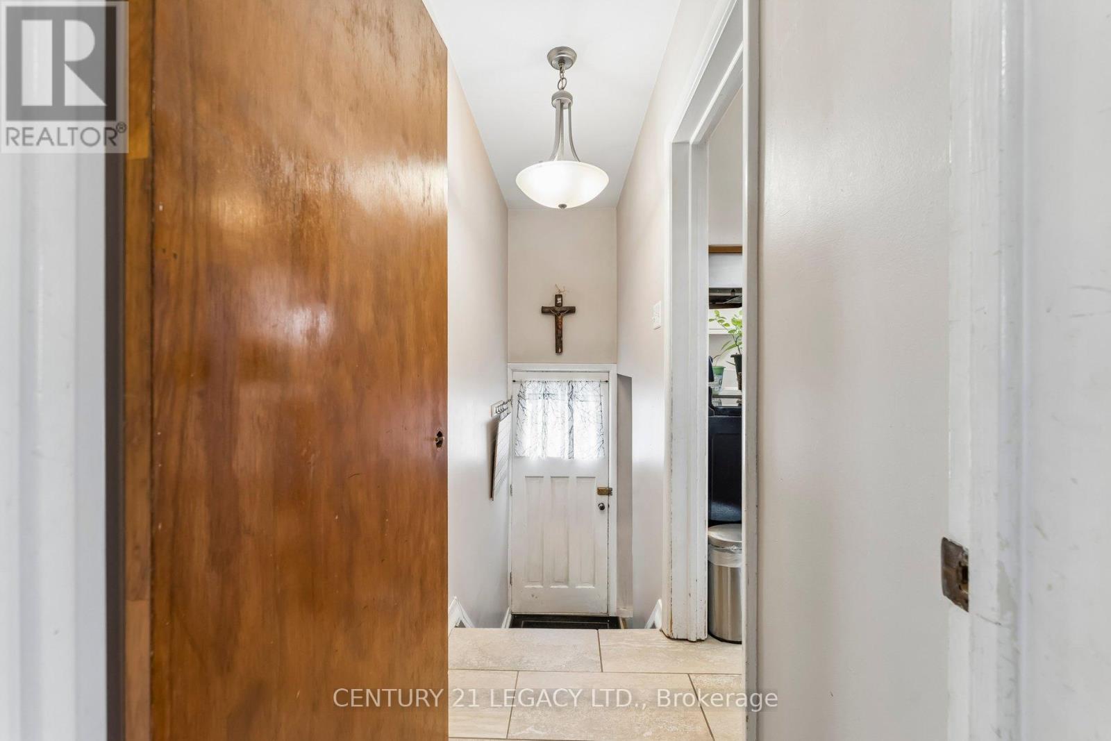 34 CUMBERLAND DRIVE - 26